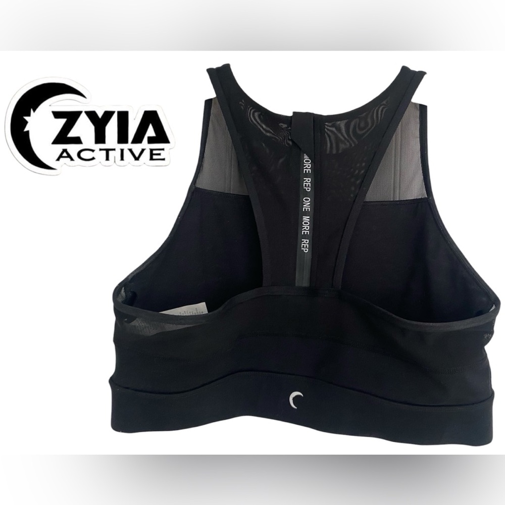 🐬Zyia Active Black Sports Bra